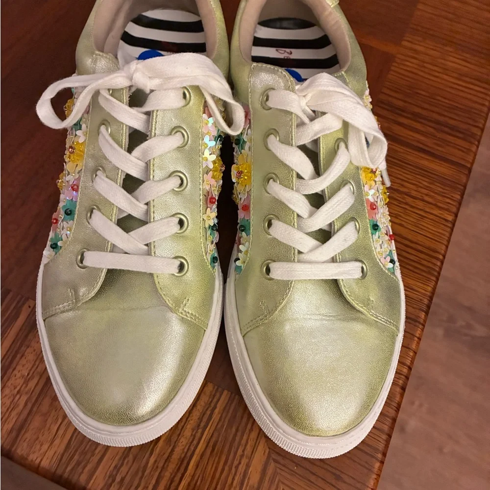 Betsey Johnson Rommy Ditzy Floral Platform Sneakers - Picture 2 of 8